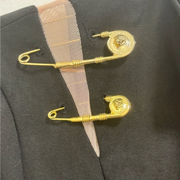 NWT Black Blazer with Oversized Gold Safety Pins - Picture 3 of 8
